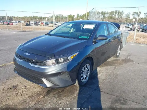 3KPF24AD0RE687823 2024 KIA FORTE - Image 2