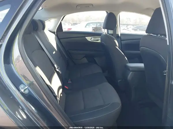 3KPF24AD0RE687823 2024 KIA FORTE - Image 8