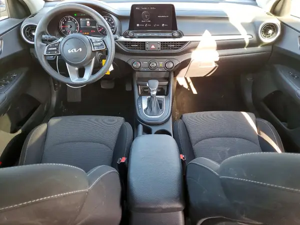 3KPF24AD0RE695064 2024 KIA FORTE - Image 8