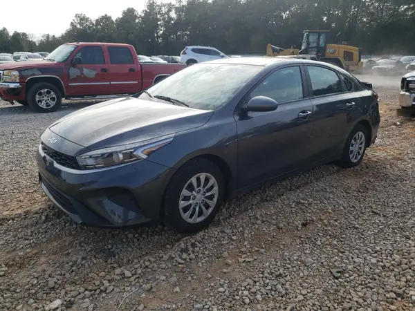 3KPF24AD0RE695677 2024 KIA FORTE - Image 1