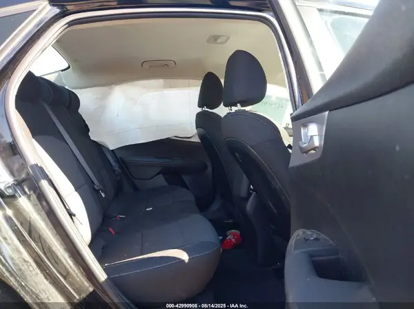 3KPF24AD0RE695940 2024 KIA FORTE - Image 8