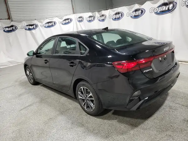 3KPF24AD0RE696893 2024 KIA FORTE - Image 2