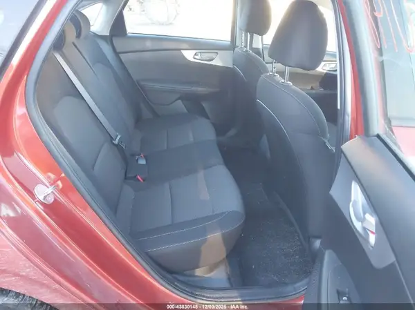 3KPF24AD0RE697364 2024 KIA FORTE - Image 8