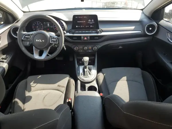 3KPF24AD0RE697767 2024 KIA FORTE - Image 8