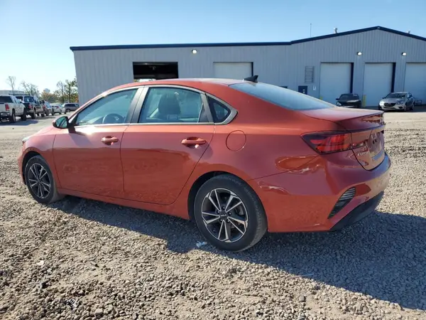 3KPF24AD0RE697834 2024 KIA FORTE - Image 2