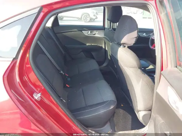 3KPF24AD0RE698420 2024 KIA FORTE - Image 8
