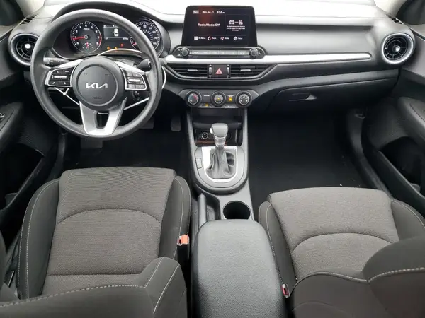 3KPF24AD0RE701235 2024 KIA FORTE - Image 8