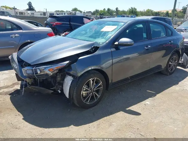 3KPF24AD0RE701574 2024 KIA FORTE - Image 2