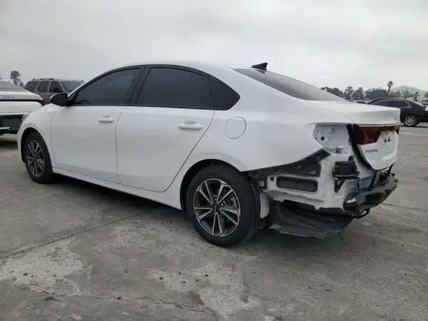 3KPF24AD0RE701798 2024 KIA FORTE - Image 2