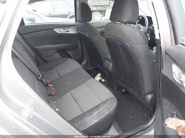3KPF24AD0RE702417 2024 KIA FORTE - Image 8