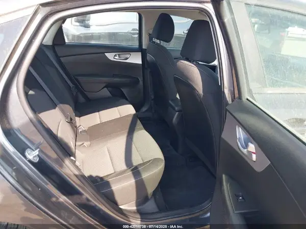 3KPF24AD0RE705379 2024 KIA FORTE - Image 8