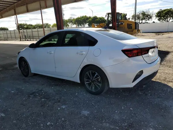 3KPF24AD0RE707245 2024 KIA FORTE - Image 2