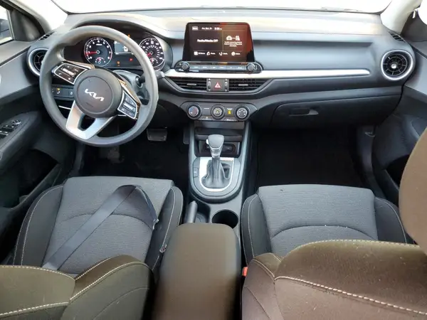 3KPF24AD0RE707245 2024 KIA FORTE - Image 8