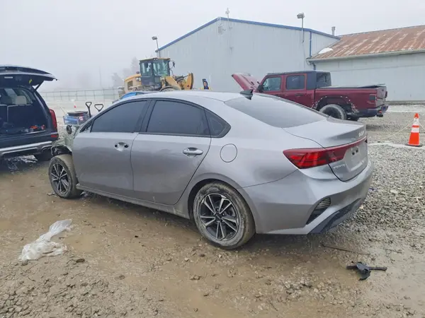 3KPF24AD0RE709836 2024 KIA FORTE - Image 2