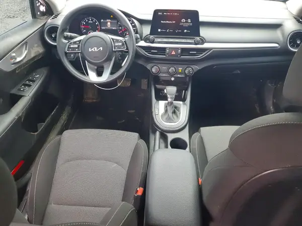 3KPF24AD0RE709836 2024 KIA FORTE - Image 8