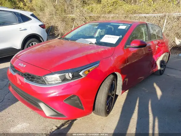 3KPF24AD0RE712512 2024 KIA FORTE - Image 2
