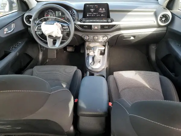 3KPF24AD0RE714695 2024 KIA FORTE - Image 8