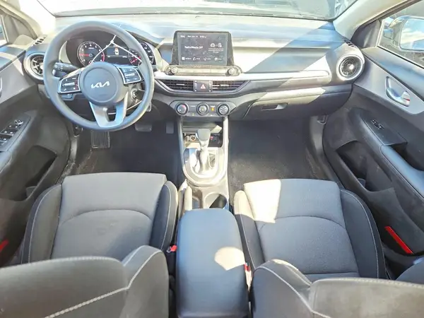 3KPF24AD0RE714731 2024 KIA FORTE - Image 8