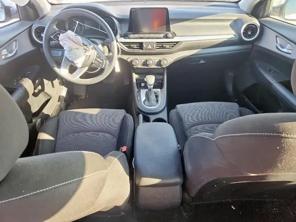 3KPF24AD0RE716379 2024 KIA FORTE - Image 8