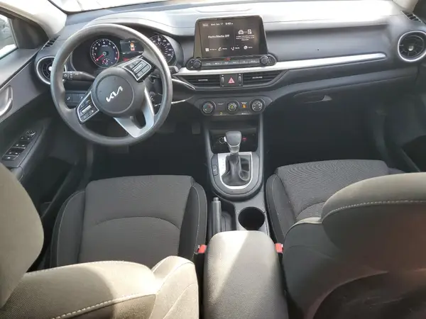 3KPF24AD0RE717869 2024 KIA FORTE - Image 8
