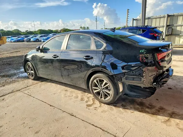 3KPF24AD0RE721596 2024 KIA FORTE - Image 2