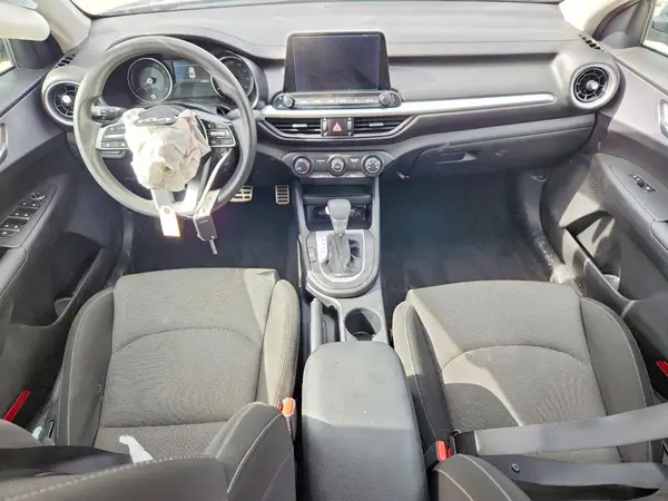 3KPF24AD0RE722750 2024 KIA FORTE - Image 8