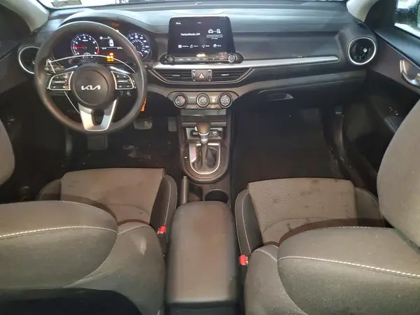 3KPF24AD0RE722828 2024 KIA FORTE - Image 8