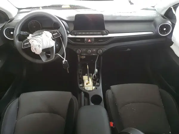 3KPF24AD0RE722991 2024 KIA FORTE - Image 8