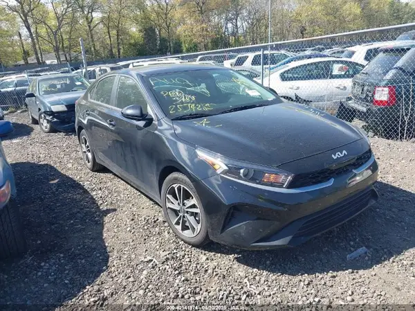 3KPF24AD0RE723042 2024 KIA FORTE - Image 1