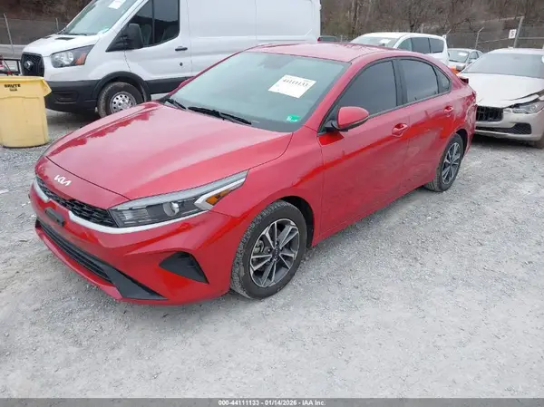 3KPF24AD0RE723199 2024 KIA FORTE - Image 2
