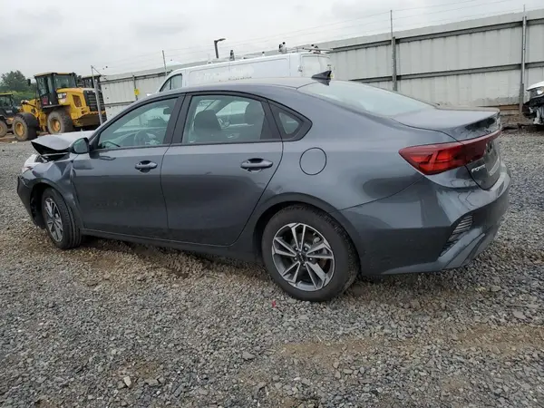 3KPF24AD0RE723624 2024 KIA FORTE - Image 2