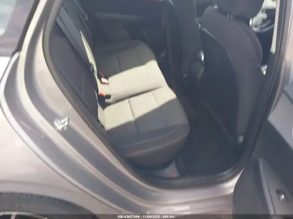 3KPF24AD0RE725647 2024 KIA FORTE - Image 8