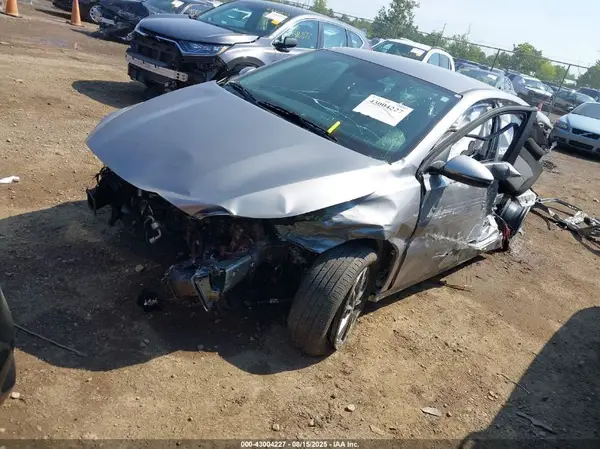 3KPF24AD0RE726099 2024 KIA FORTE - Image 2