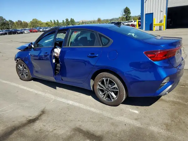 3KPF24AD0RE726961 2024 KIA FORTE - Image 2