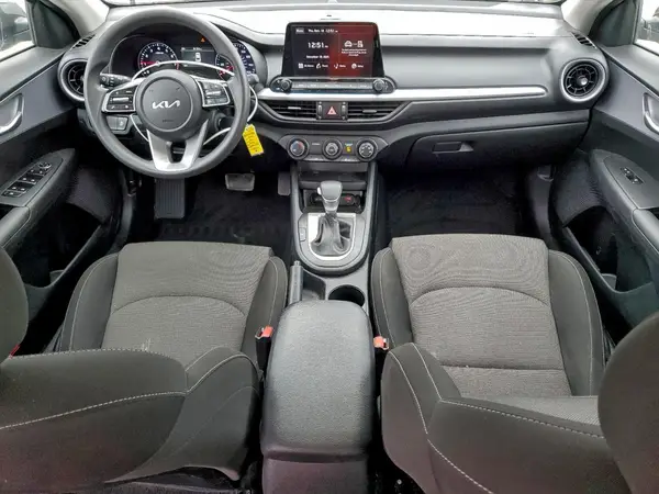 3KPF24AD0RE727205 2024 KIA FORTE - Image 8