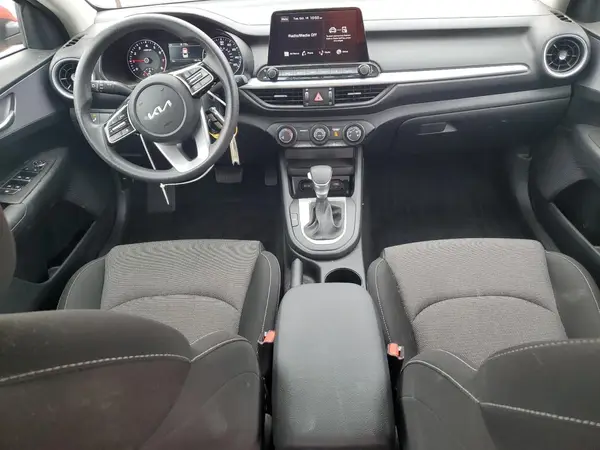 3KPF24AD0RE728810 2024 KIA FORTE - Image 8