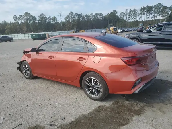 3KPF24AD0RE729374 2024 KIA FORTE - Image 2
