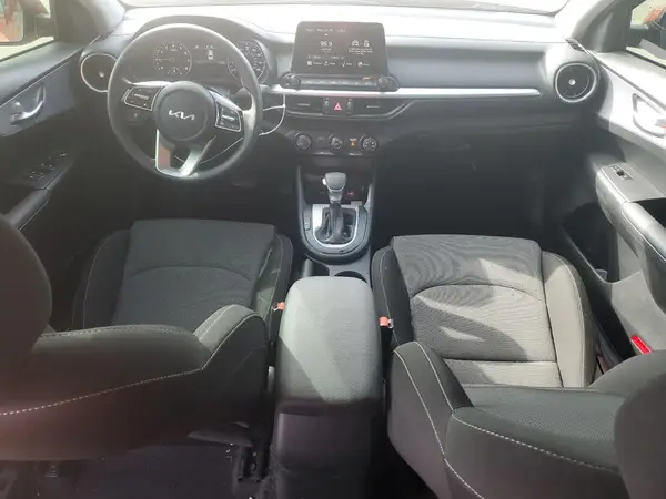 3KPF24AD0RE729374 2024 KIA FORTE - Image 8