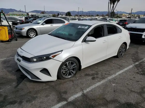 3KPF24AD0RE729567 2024 KIA FORTE - Image 1