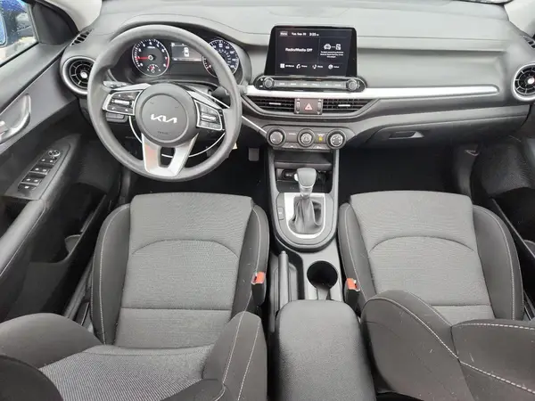 3KPF24AD0RE730685 2024 KIA FORTE - Image 8