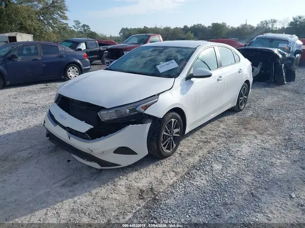3KPF24AD0RE732209 2024 KIA FORTE - Image 2