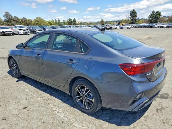3KPF24AD0RE732484 2024 KIA FORTE - Image 2