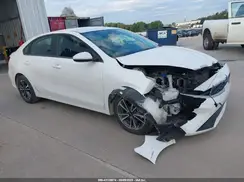3KPF24AD0RE732906 2024 KIA FORTE