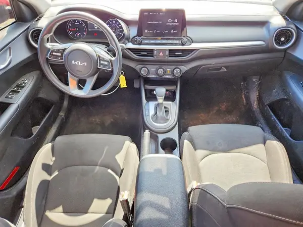 3KPF24AD0RE733893 2024 KIA FORTE - Image 8