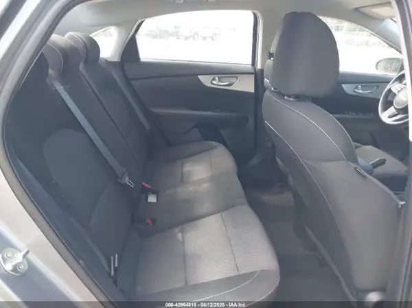 3KPF24AD0RE738415 2024 KIA FORTE - Image 8