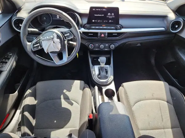 3KPF24AD0RE740326 2024 KIA FORTE - Image 8