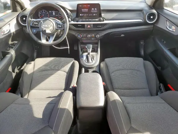 3KPF24AD0RE740892 2024 KIA FORTE - Image 8