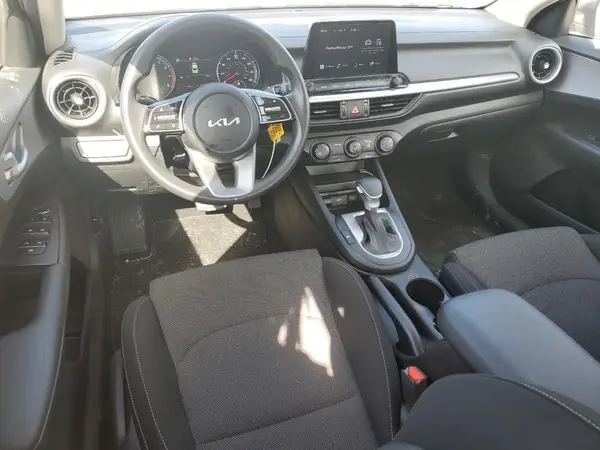3KPF24AD0RE743047 2024 KIA FORTE - Image 8