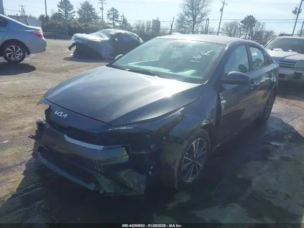 3KPF24AD0RE744232 2024 KIA FORTE - Image 2