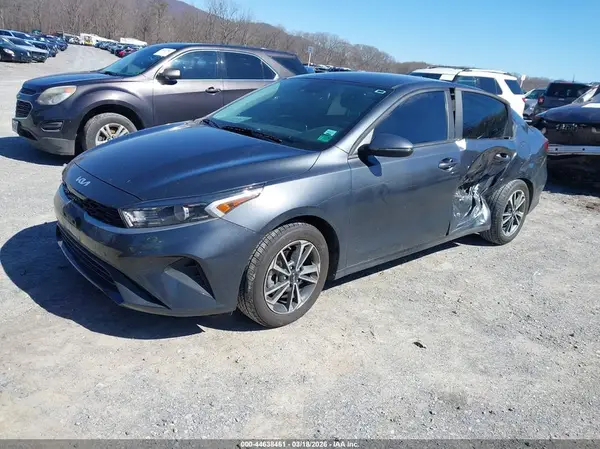 3KPF24AD0RE744988 2024 KIA FORTE - Image 2